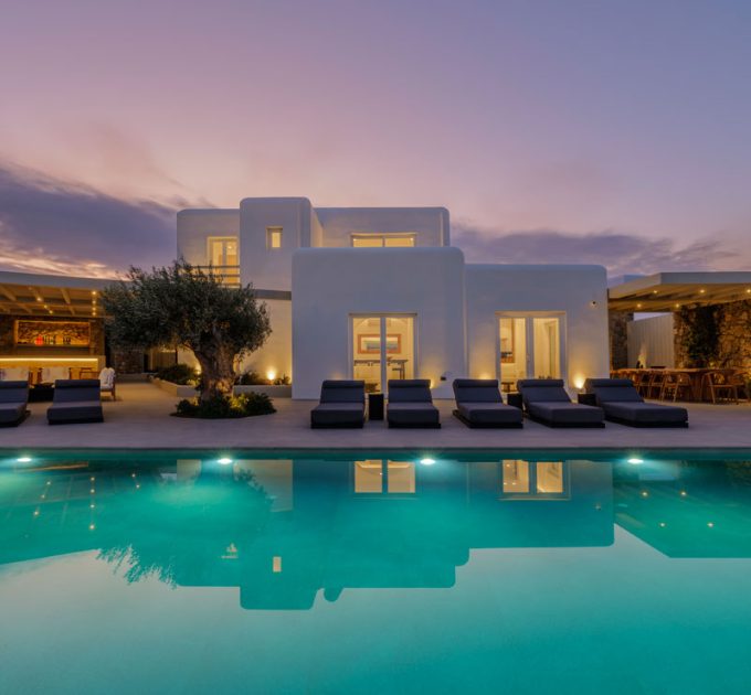 Exclusive villas in Mykonos
